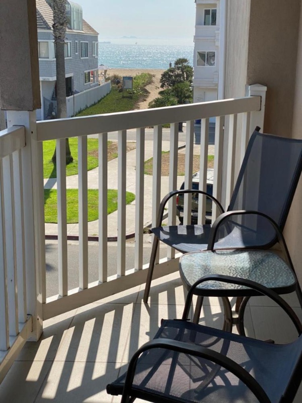 Ocean Surf Inn & Suites image 63